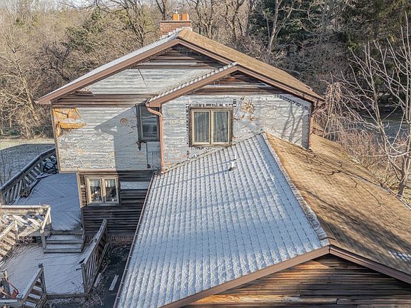 3rd image of 95 Cook Rd