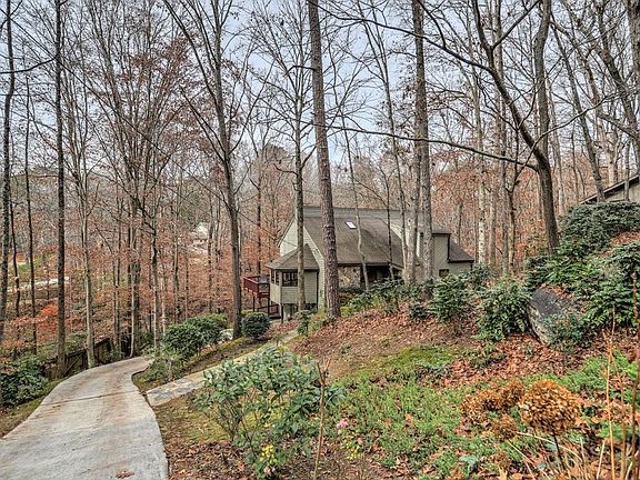 2nd image of 4181 Blackland Dr