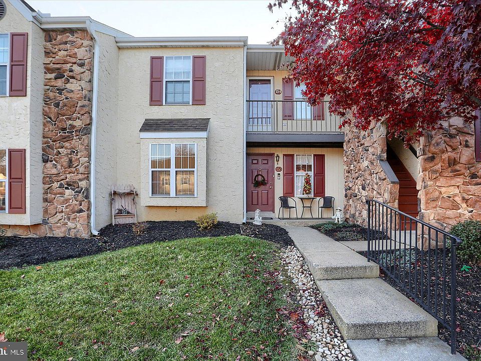 1st image of 153 Oak Knoll Cir