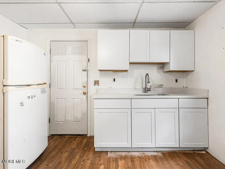 61 Cooney Ave — Photo 15