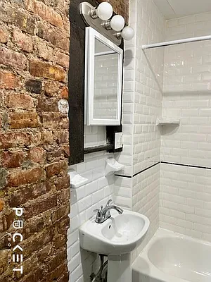 Rented by PocketBroker Inc | media 27