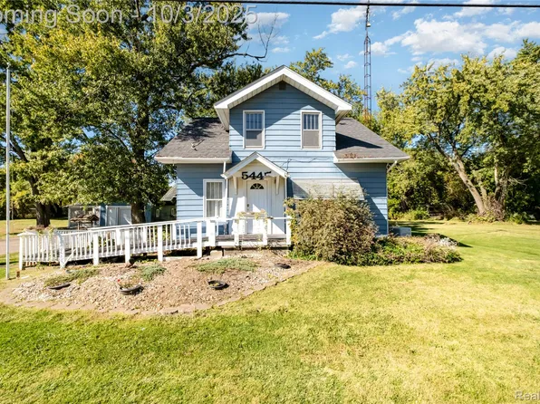 5447 N State Rd, Davison, MI 48423