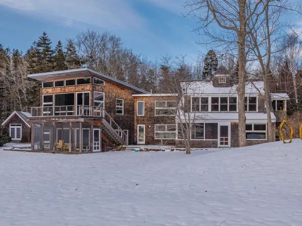 51 Fox Lane, Brooklin, ME 04616