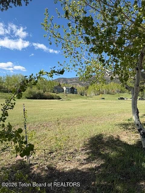 1st image of 3 Vista Cir
