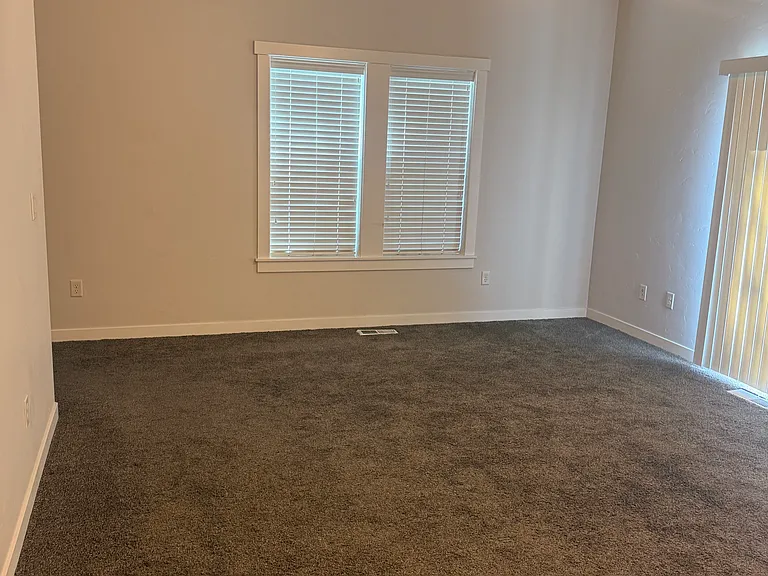4559 N Dustod Ave — Photo 5
