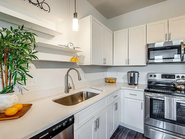 1900 12th Ave S #402 — Photo 4
