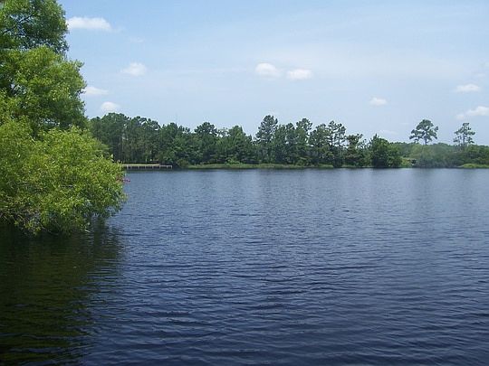 4th image of 943 N Shore Dr