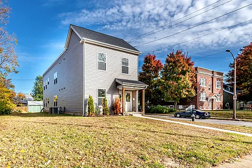 7201 Southwest Ave #B Photo 1