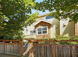 9222 Stone Ave N UNIT B, Seattle, WA 98103