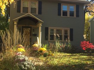 1220 Giddings Ave SE, Grand Rapids, MI