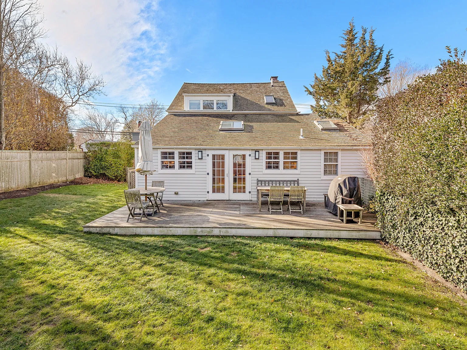 Sag Harbor home in the Heart of the Village — Photo 2