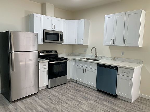 3rd image of 1515 28th Ave #1511