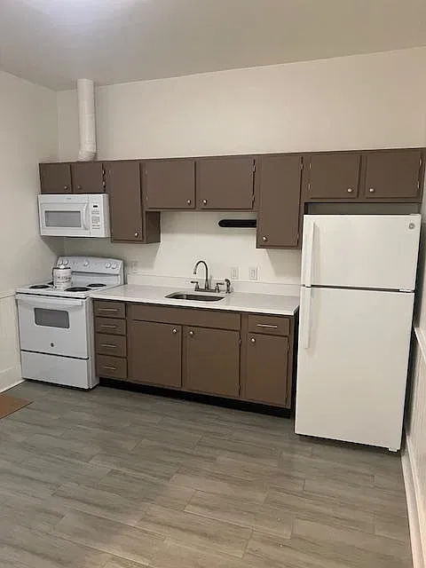 1 bed, 1100 sqft, $1,600 — Photo 1