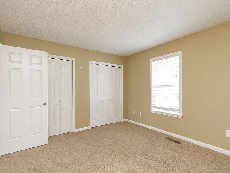 1700 Wedgewood Dr — Photo 6