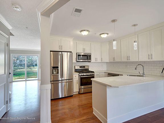 3rd image of 2603 Grassy Hollow Dr