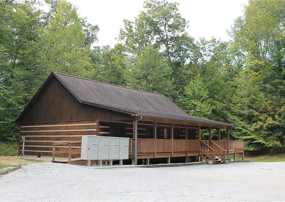 2nd image of 185 Pine Valley Ct