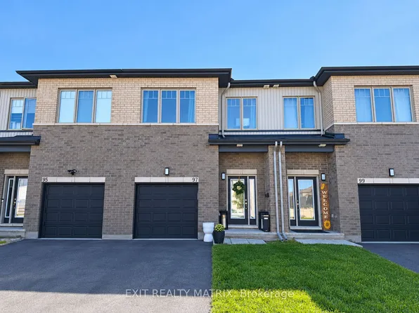 97 Rallidale St, Ottawa, ON K1X 0G7