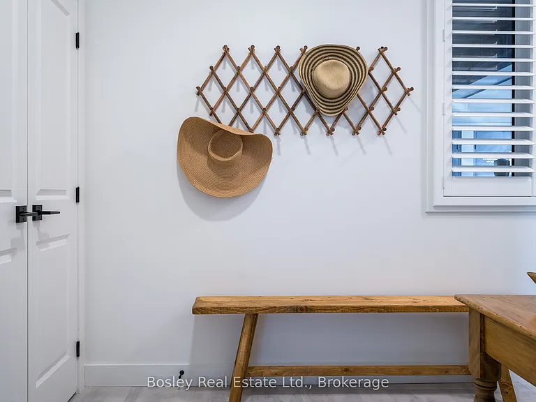 18 Beckwith Ln #101 — Photo 4