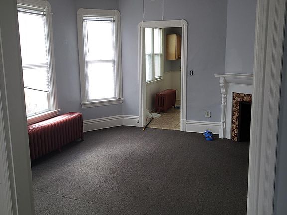 2nd image of 2306 11th Ave S #1