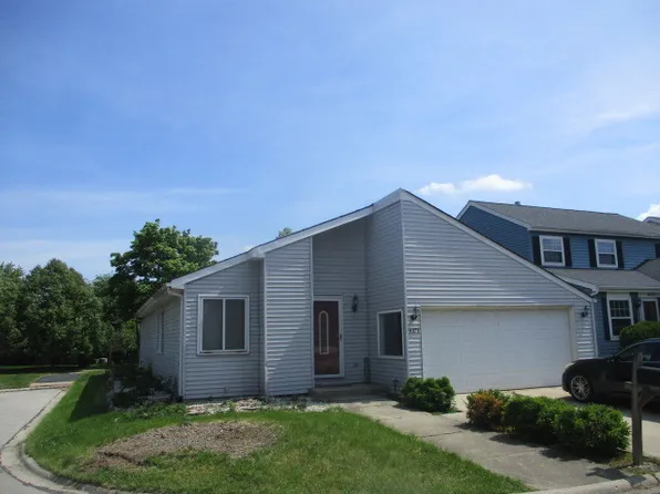6371 Winstead Ct, Lisle, IL 60532
