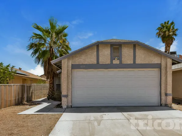 1833 Ridgefield Dr, Las Vegas, NV 89108