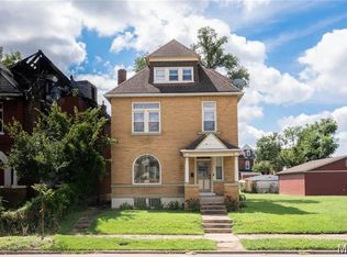 5036 Cabanne Ave, Saint Louis, MO 63113
