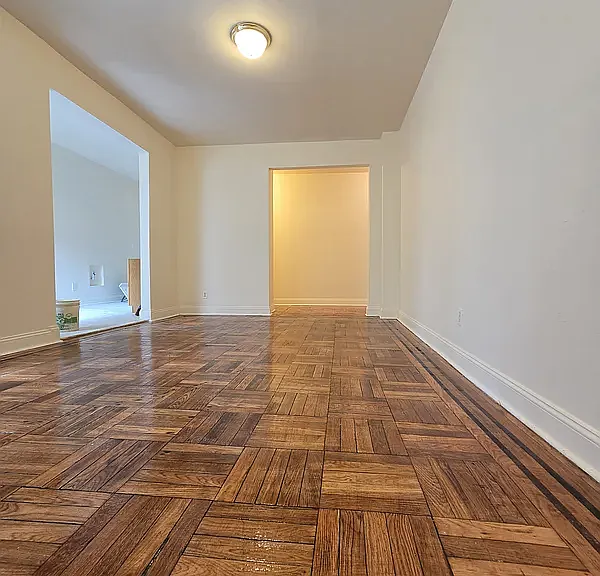 1911 Albemarle Rd #D12 — Photo 2