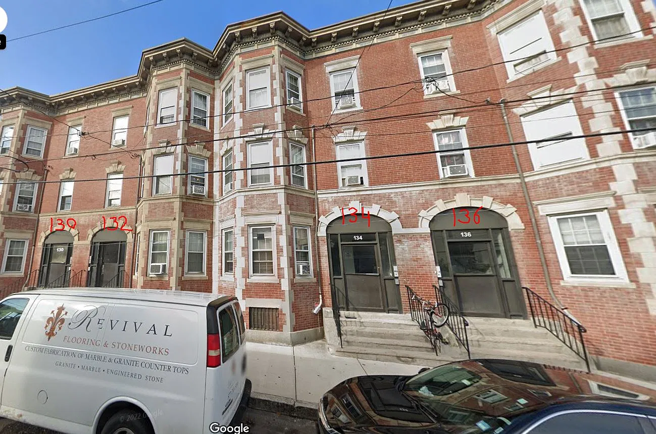 3 bed, $2,700 — Photo 1