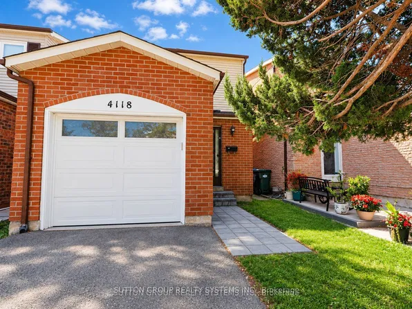 4118 Teakwood Dr, Mississauga, ON L5C 3L6