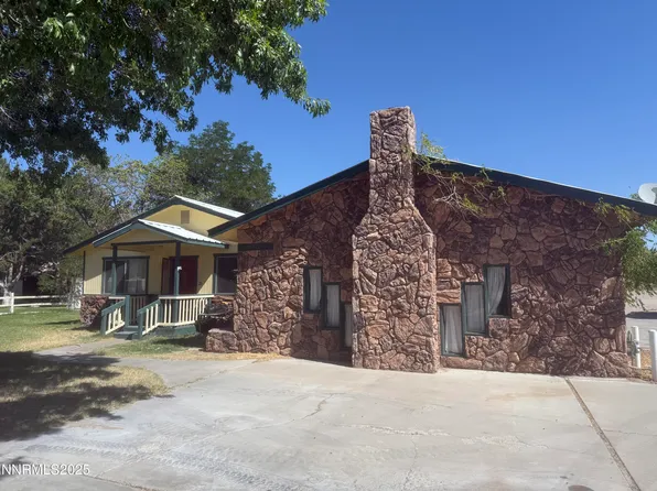 2350 Mount View Dr, Fallon, NV 89406