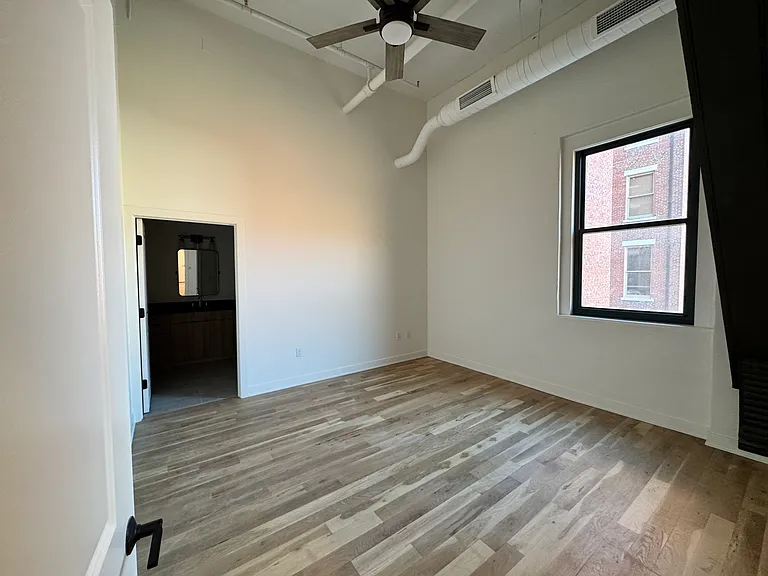 The Marshall Lofts — Photo 46