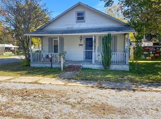734 W Elk St, Dexter, MO 63841