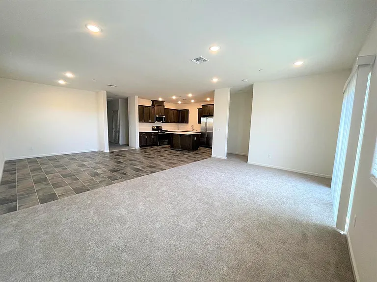 4211 Candle Ct — Photo 2