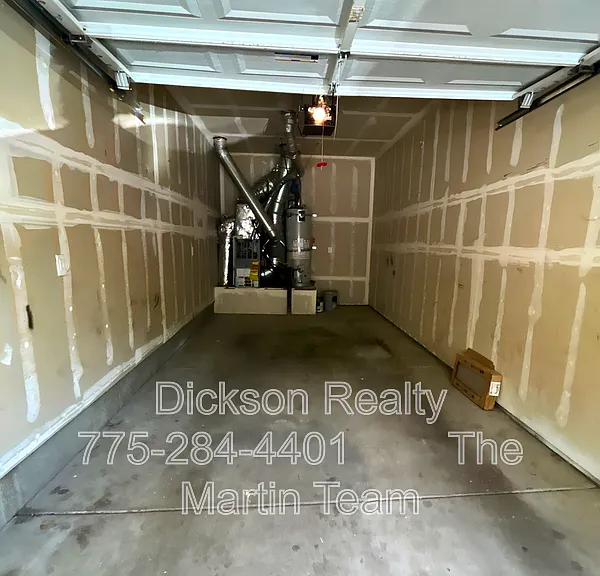 1317 Powell Ln — Photo 12