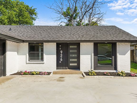 5th image of 926 Key Colony Dr