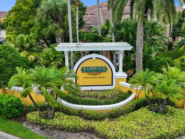 5080 Fairways Circle #102, Vero Beach, FL 32967