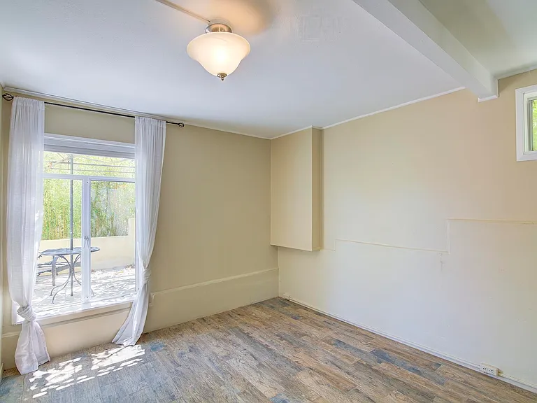 1804 Loma St #A — Photo 14