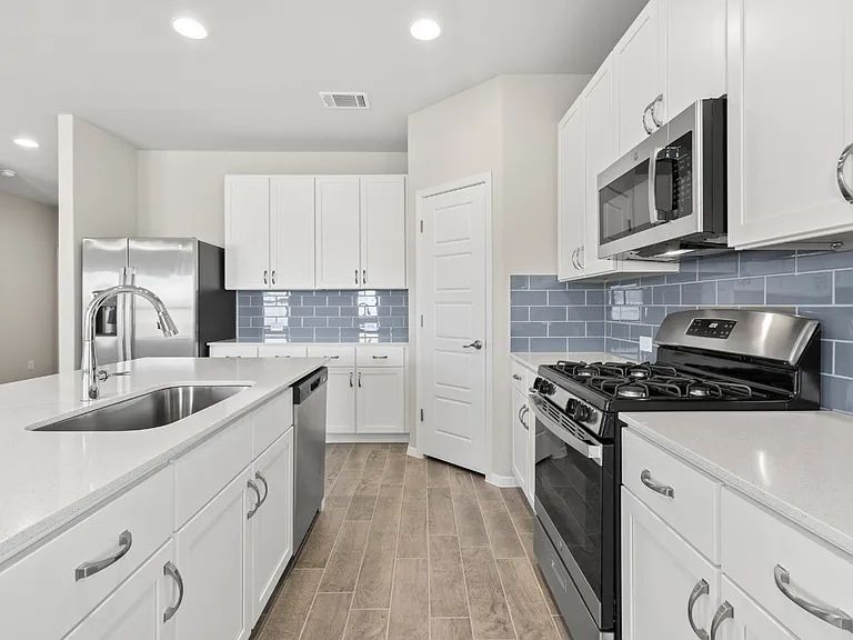 441 Hortus Dr — Photo 16