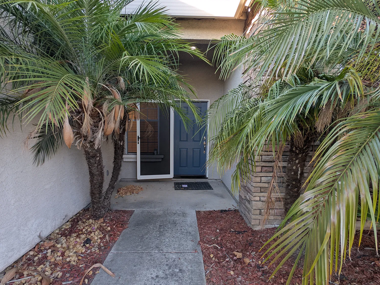 3 bed, 2121 sqft, $3,000 — Photo 3