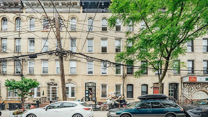 Rented by Nooklyn NYC LLC | media 21