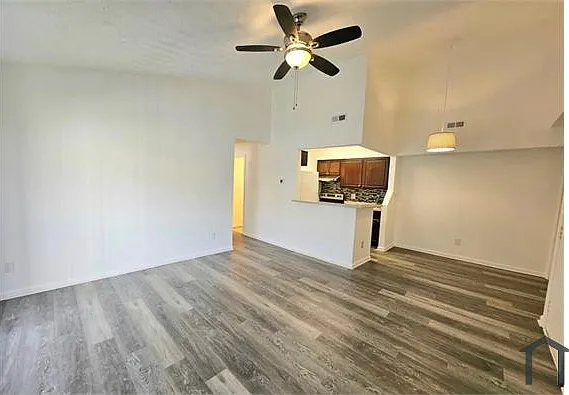 316 Wells Ct — Photo 12