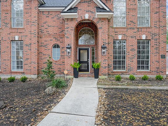 4th image of 31 E Amberglow Cir