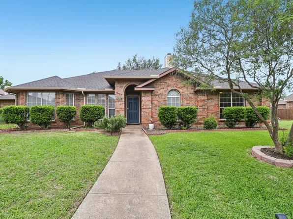 8205 Danbury Dr, Rowlett, TX 75089