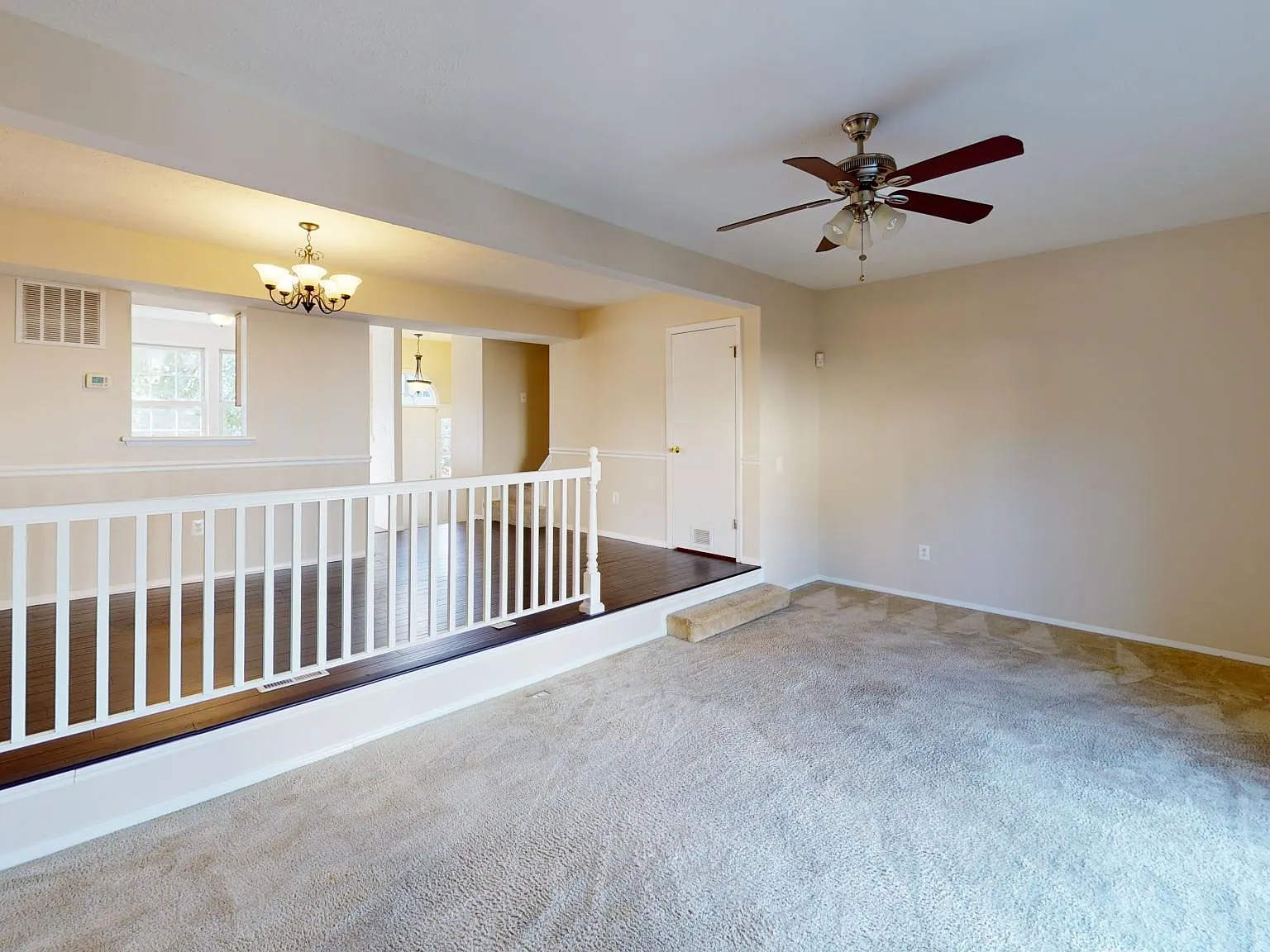 3 bed, 1976 sqft, $2,200 — Photo 1