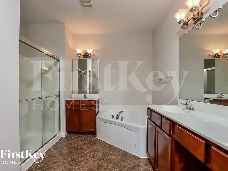 324 Calvert Pl — Photo 10