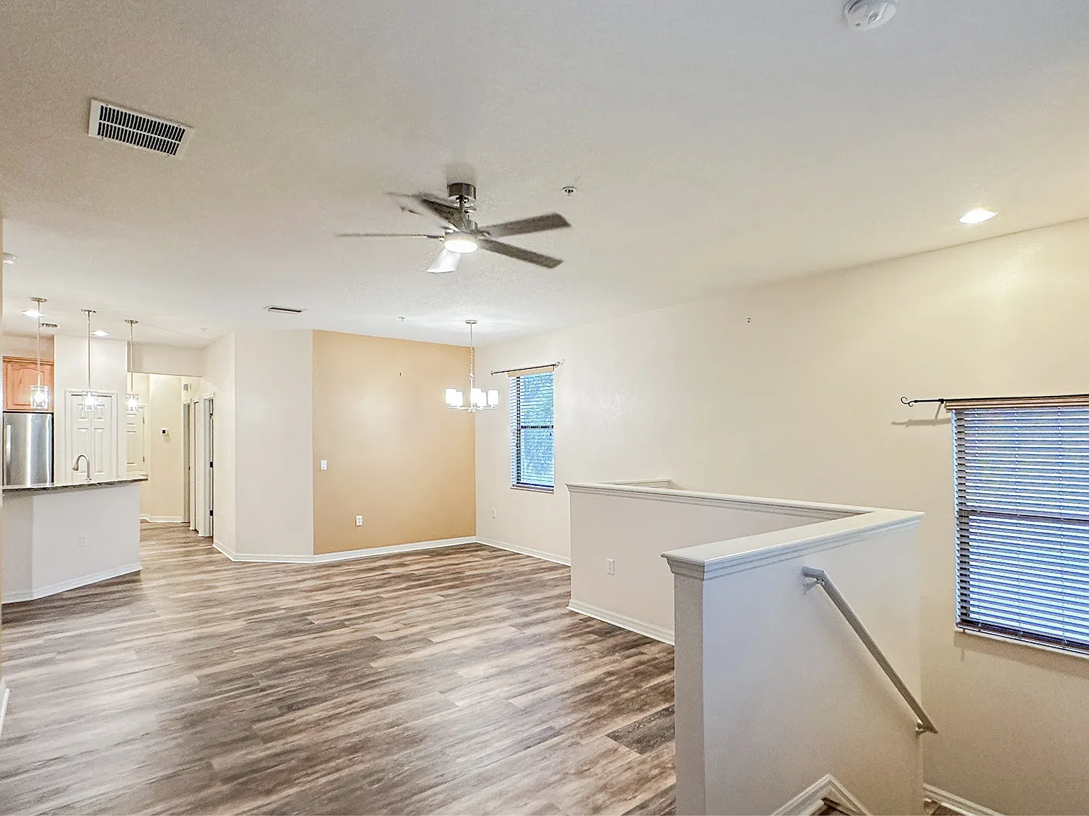 3 bed, 1417 sqft, $2,178 — Photo 3