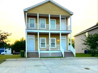 2401 Esplanade St #B, Ocean Springs, MS 39564