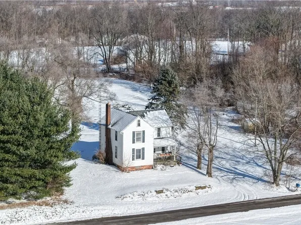 6115 Bosler St, Louisville, OH 44641