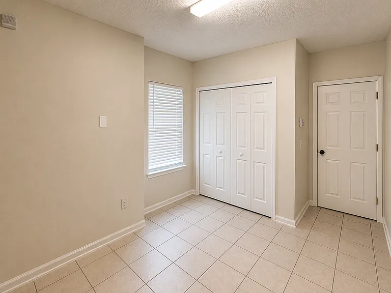 485 Scrub Jay Dr — Photo 3