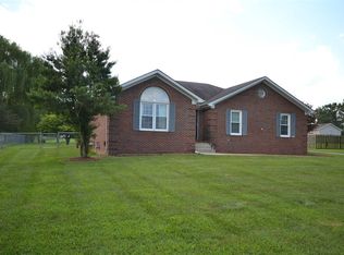 134 Hearthstone Cir, Bowling Green, KY 42101